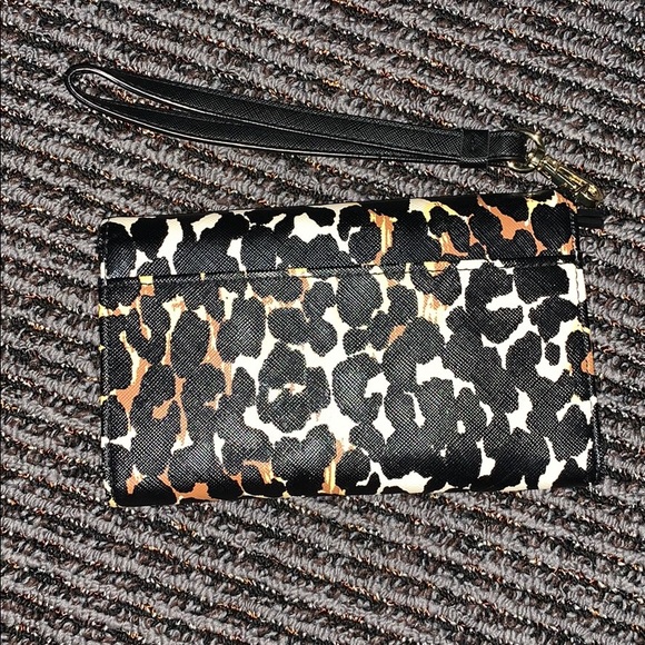 Victoria Secret Wristlet/Cellphone Holder - Picture 4 of 4